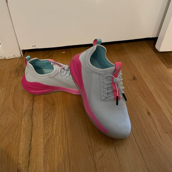 Clove sneakers size 7 - Picture 2 of 4